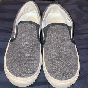 Toddler sneakers gently used size 11